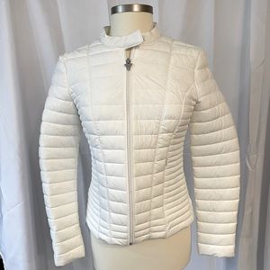 GUESS White Fitted Puffer Jacket